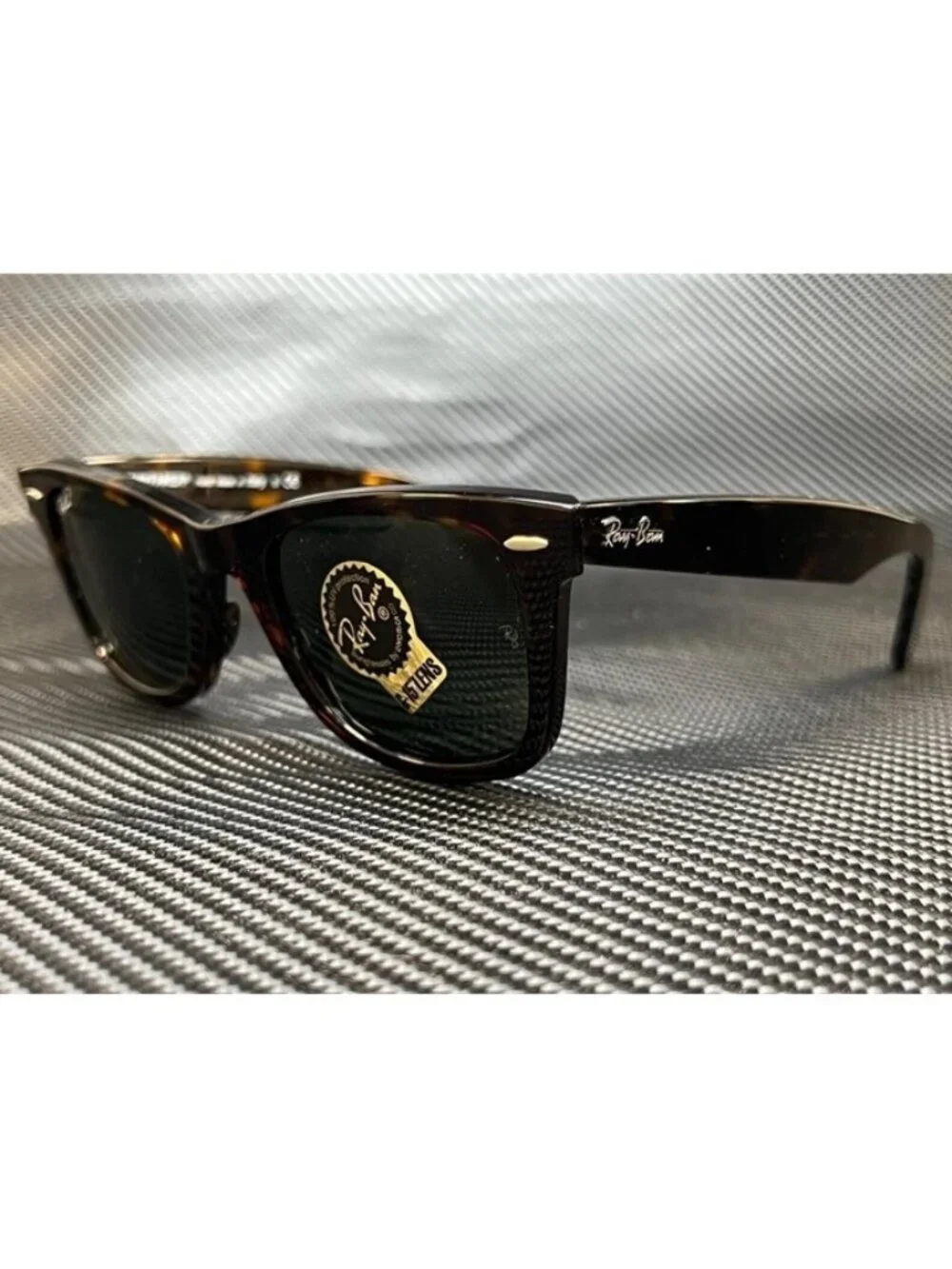 New Ray-Ban Men  Sunglasses --150.\